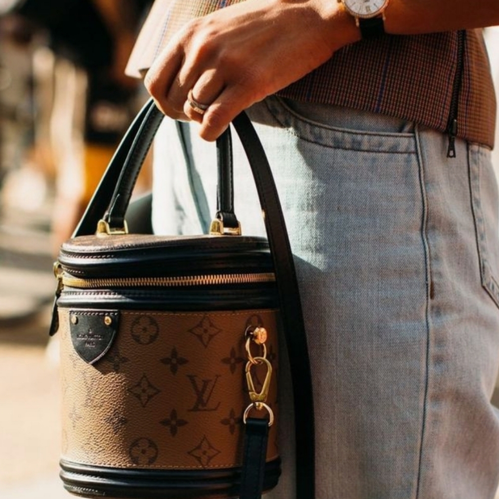 MSRP$3200 Like New Authenticated Louis Vuitton LV Reverse Monogram M43986 Cannes